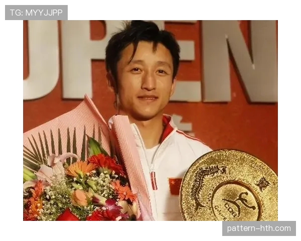 邹市明家的冰箱里塞满蛋白粉，邻居以为他开了健身房